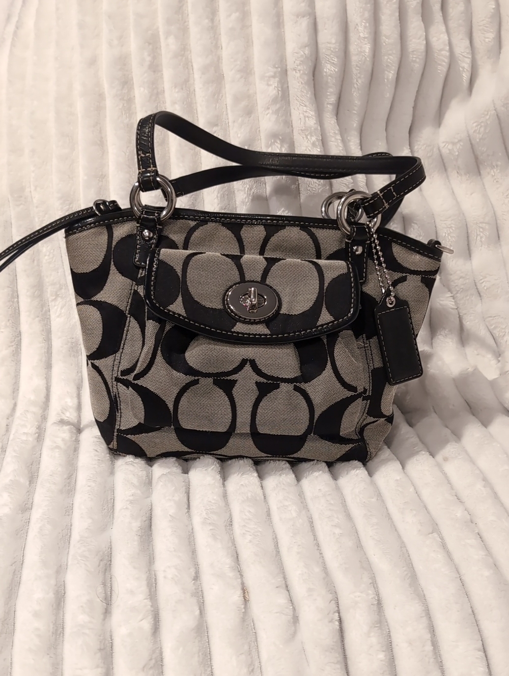 Coach Leah Signature Tote Handbag In Black/Gray